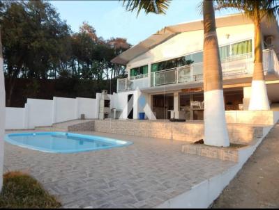 Casa para Venda, em Caconde, bairro Per�metro Rural de Caconde, 3 dormit�rios, 3 banheiros, 1 su�te